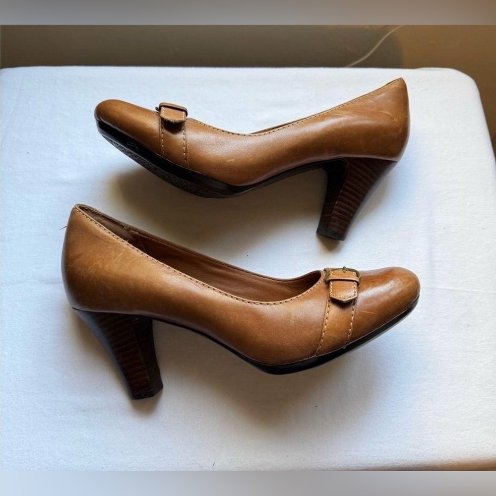 Clarks Artisan Society Dance Leather Pumps Heels Womens Size 10